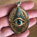 Retro Pendant Necklace