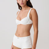 Stylové bílé texturované bikiny s kosticemi