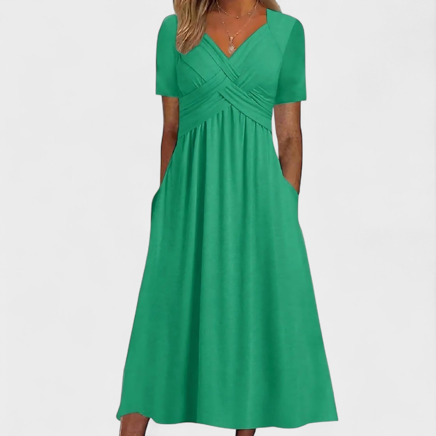 Nora - Minimalist Linen Set