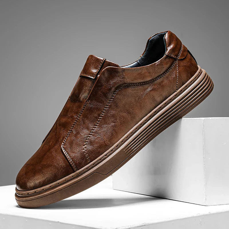 Tradiční kožené slip-on boty